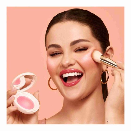 Blush iluminador em pó rare beauty soft pinch